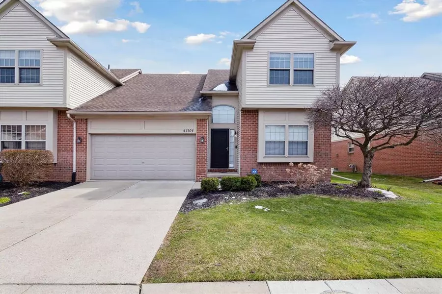 41104 Worthington Bldg 26, Unit 52, Clinton Twp, MI 48038