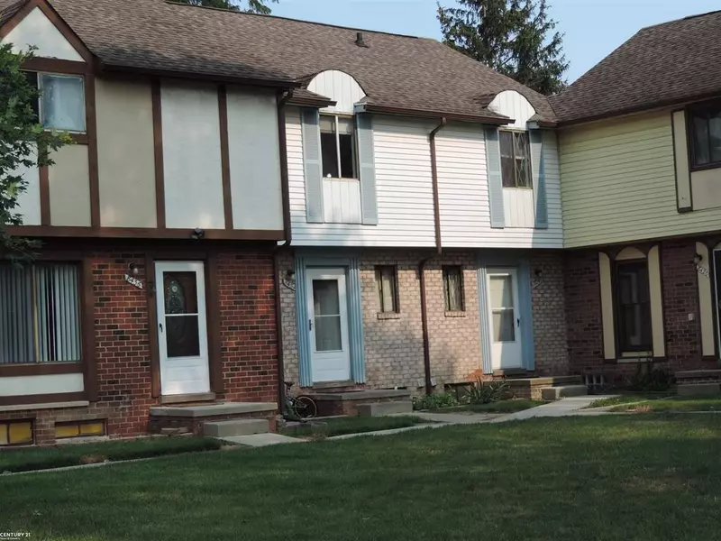 8432 Hickory Drive, Sterling Heights, MI 48312