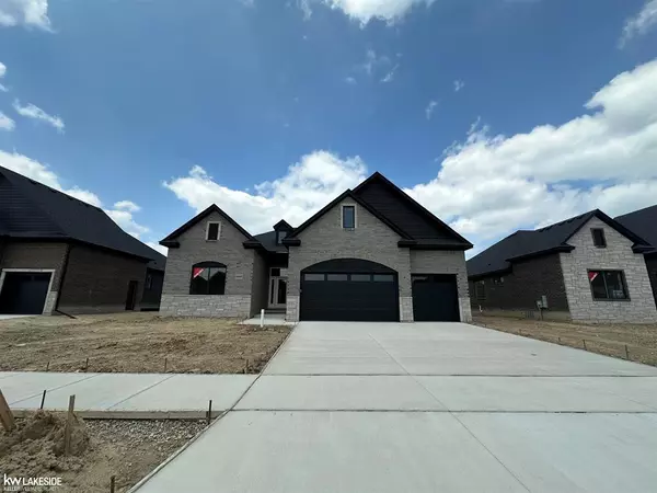 Macomb Twp, MI 48044,19307 Springbrook Drive 176