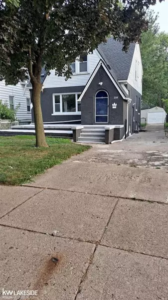 2008 Pearl Avenue, Warren, MI 48091