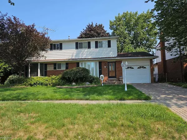 30 Mulligan Drive, Mt. Clemens, MI 48043
