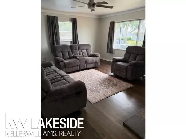 Warren, MI 48088,13623 Gander Avenue
