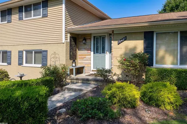 Clinton Twp, MI 48035,16480 Andover Court