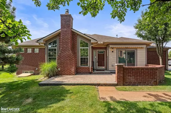 50030 Samuel Court 124, Shelby Twp, MI 48317