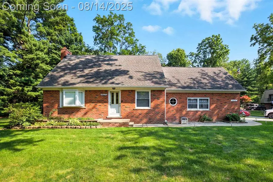 40078 Moravian Drive, Clinton Twp, MI 48036
