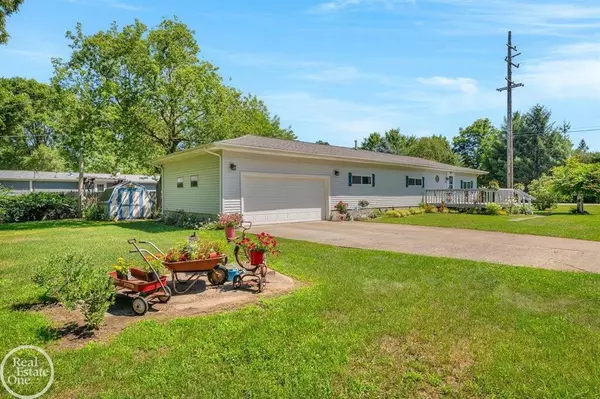 3756 Pine Street, Burtchville Twp, MI 48059