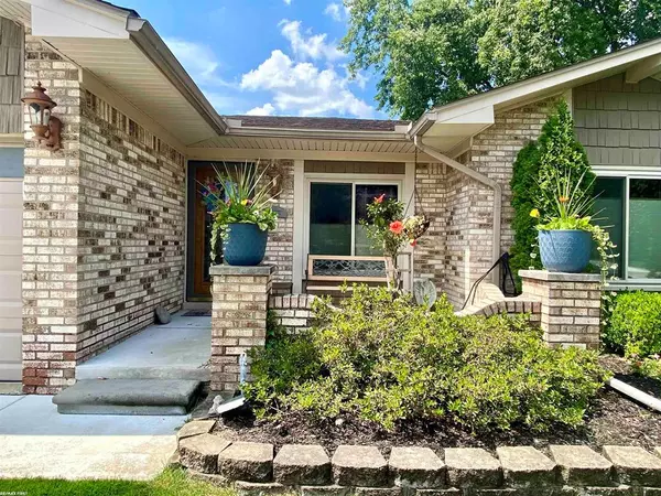 Clinton Twp, MI 48038,44351 Whitefish Bay Drive