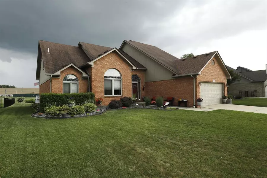 21210 Fairfield Drive, Macomb Twp, MI 48044
