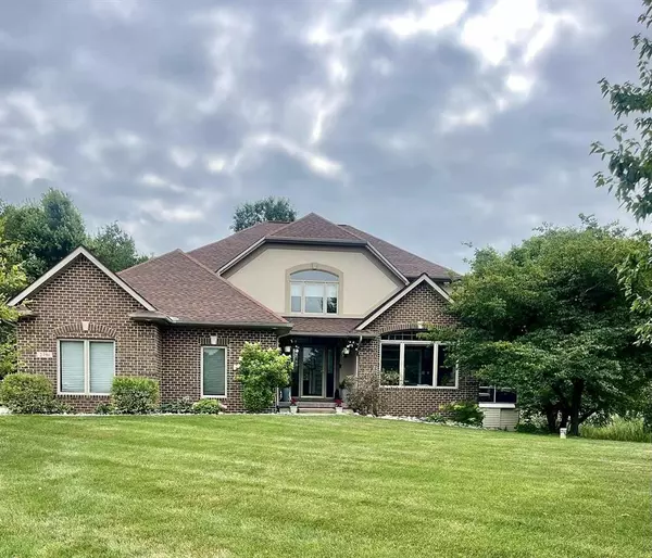 2391 Forest Oak Trail, Williamston, MI 48895