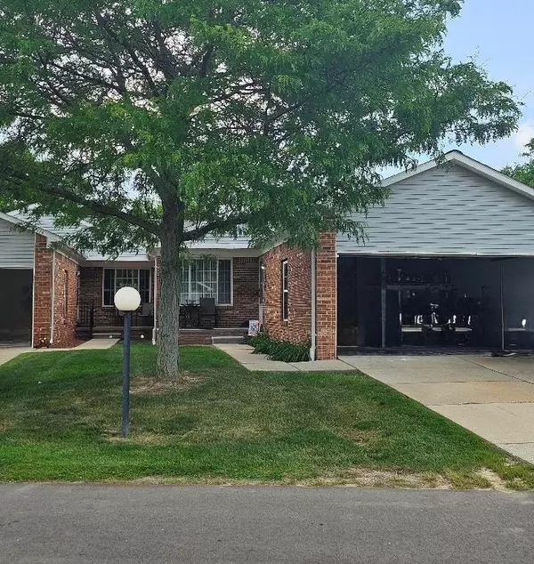 27112 Antonio Drive, Roseville, MI 48066