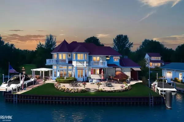 8687 River Road, Cottrellville Twp, MI 48039