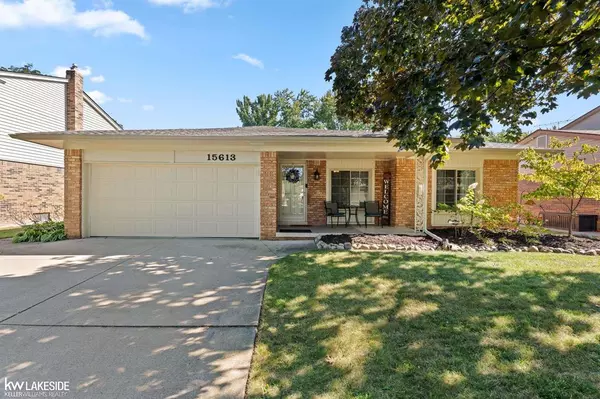 15613 Valerie Drive, Macomb Twp, MI 48044