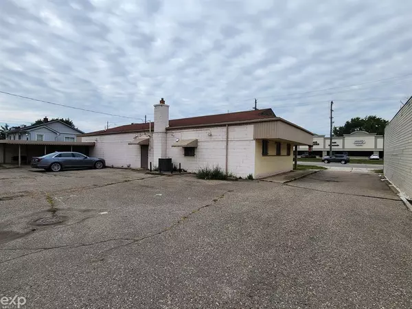 Warren, MI 48092,3750 E 12 Mile Road