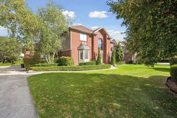 Clinton Twp, MI 48038,40448 Emerald Lane