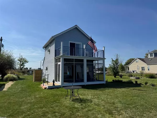 7286 South Channel Drive, Clay Twp, MI 48028