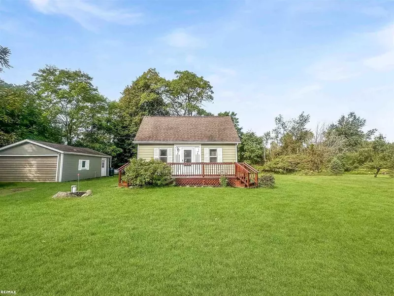 5235 Summers Road, North Branch Vlg, MI 48461