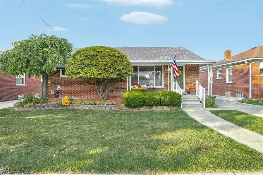 19709 Gaukler Street, St. Clair Shores, MI 48080
