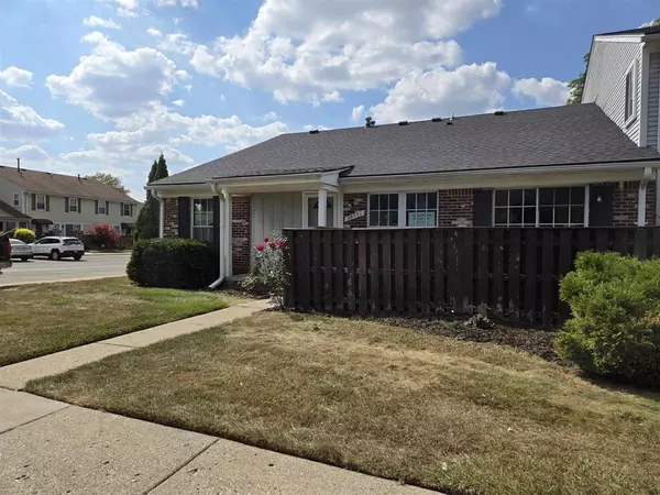 Clinton Twp, MI 48038,39551 HEATHERHEATH Drive