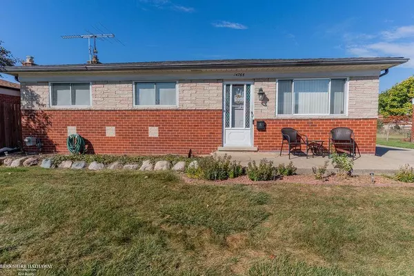 14765 Chippewa Drive, Warren, MI 48088