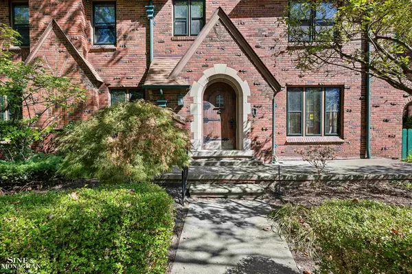 Grosse Pointe Park, MI 48230,1350 Buckingham Road