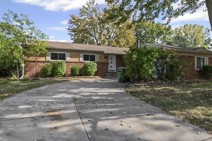 51220 Fairlane Drive, Shelby Twp, MI 48316