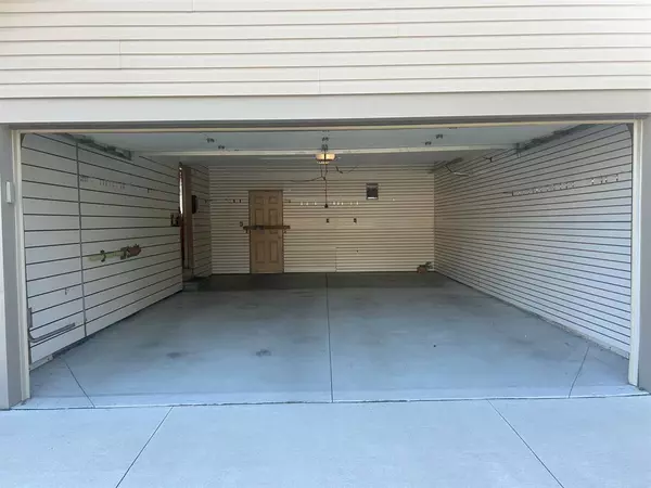 Clinton Twp, MI 48038,41571 Westmeath Circle