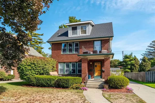 Grosse Pointe, MI 48230,674 Neff Road