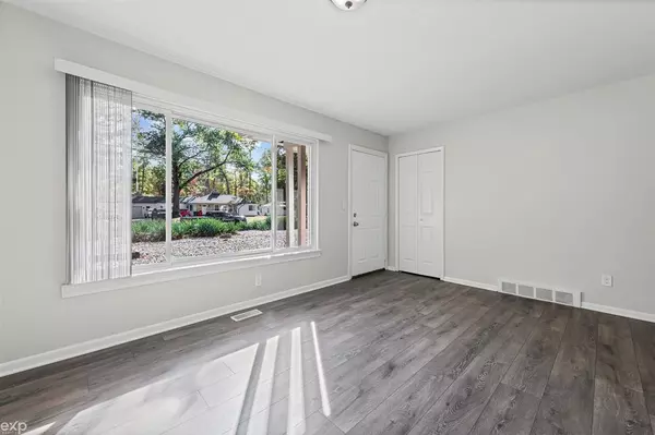 Southfield, MI 48075,20582 Woodburn Drive