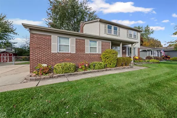 Clinton Twp, MI 48038,39675 Waldorf Drive