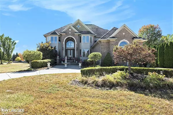 3968 Fawn Drive, Oakland Twp, MI 48306