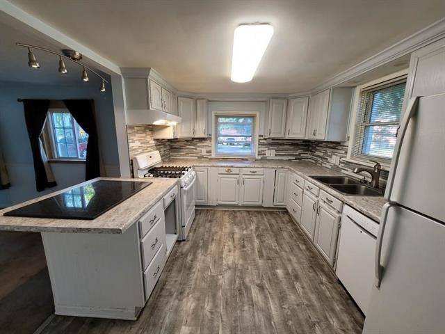 Vernon Vlg, MI 48429,215 E Main