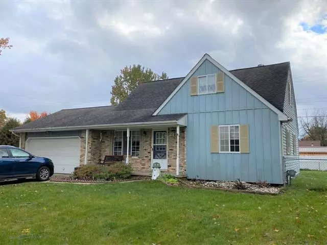 215 WOODLAWN DR, Saint Charles, MI 48655