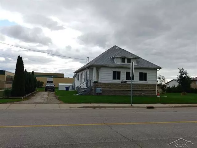 Pinconning, MI 48650,801 W 5TH