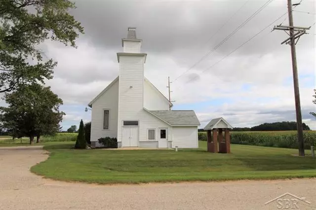 2886 W Darbee Rd, Almer Twp, MI 48701