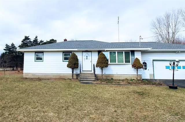 540 S Maple, Hemlock, MI 48626