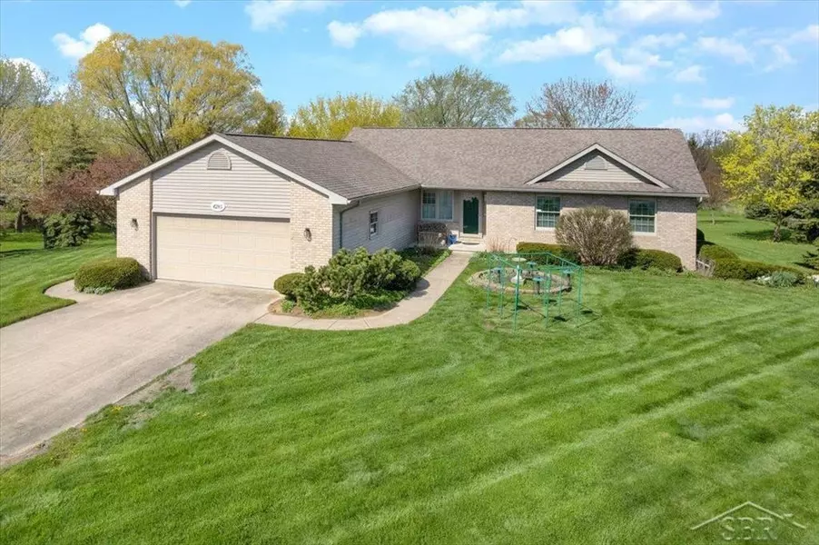 4285 Lone, Freeland, MI 48623