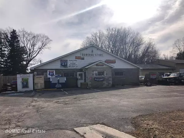 6971 Lapeer Road, Kimball Twp, MI 48074