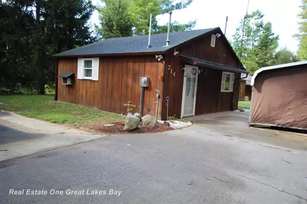 714 E Mid-Gladwin Co Ln RD Road,  Hope Twp,  MI 48628