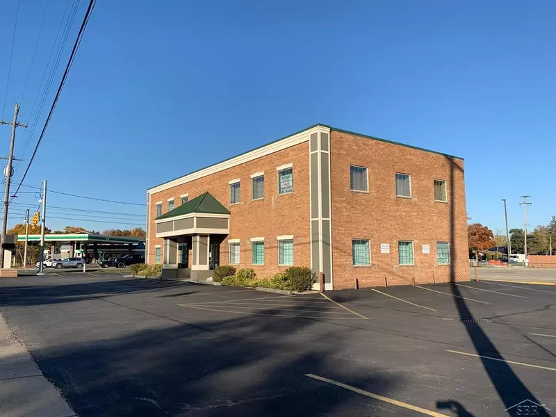 1982 Hemmeter Road, Saginaw Twp, MI 48638