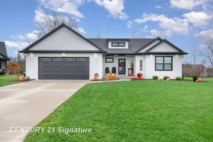 10463 Elly Lane, Freeland, MI 48623