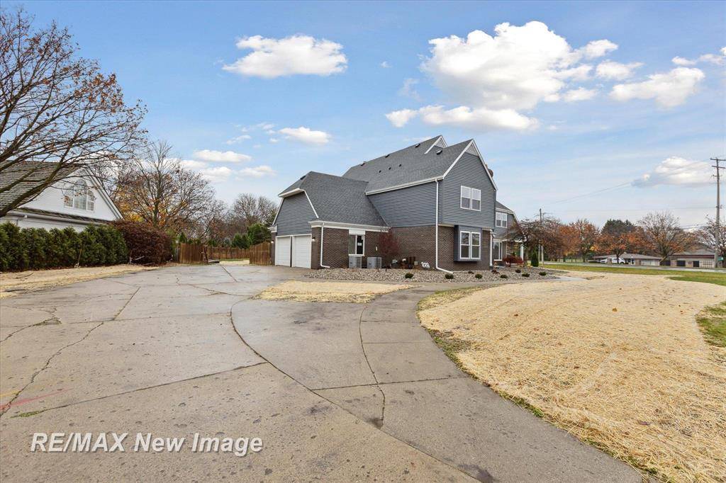 Saginaw Twp, MI 48638,60 Golfview Drive
