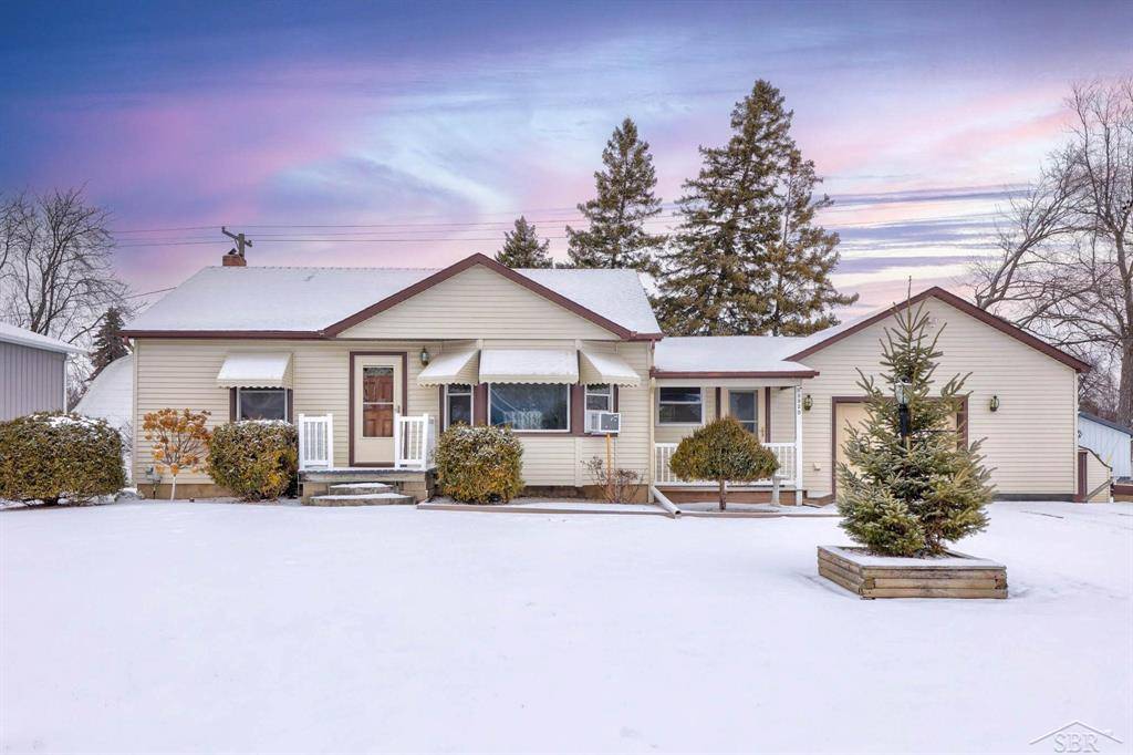 9920 Woodruff Street, Reese Vlg, MI 48757
