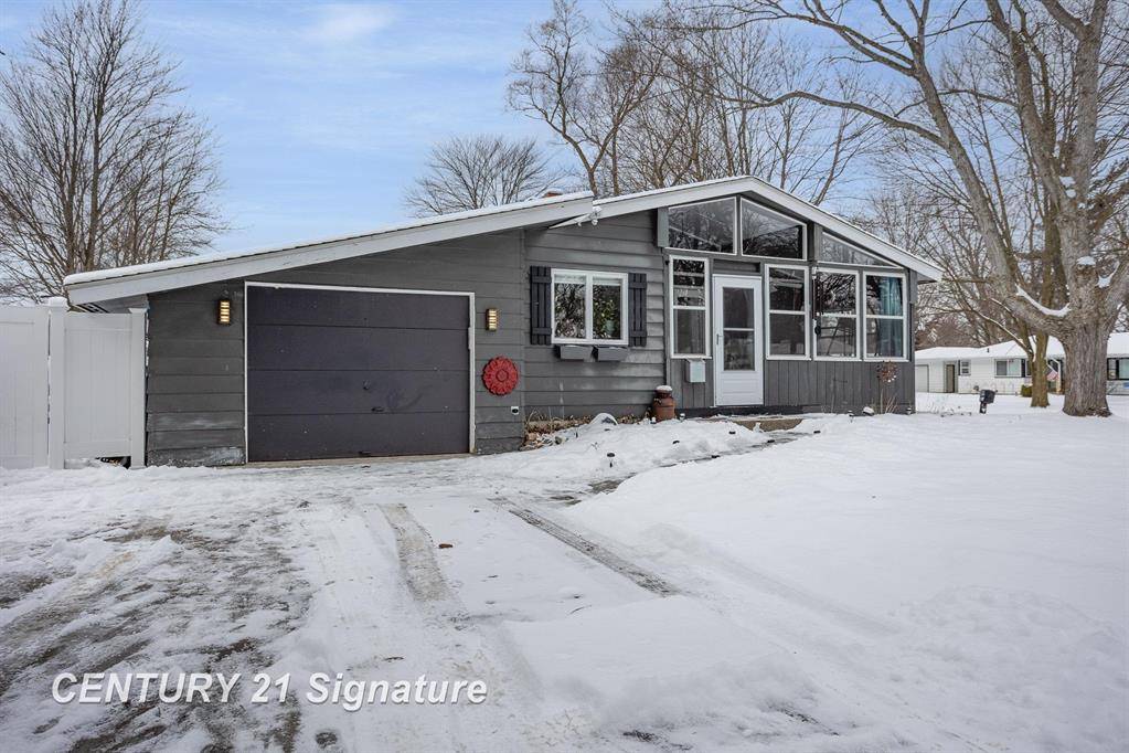 2222 Jenkins Drive, Midland, MI 48642