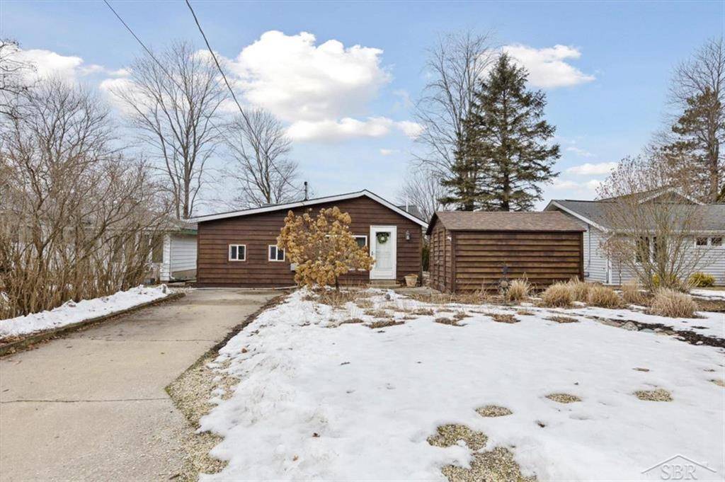 2985 N Lakeview Drive, Jerome Twp, MI 48657