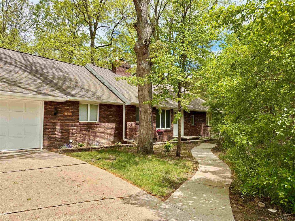 4830 N Arboretum Drive, Saginaw Twp, MI 48638
