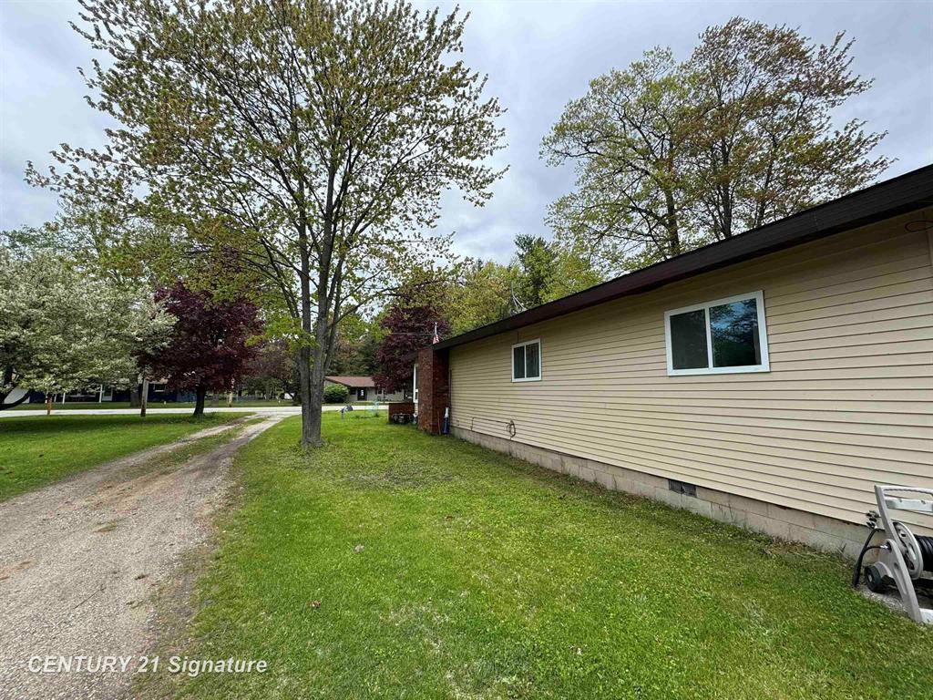 Roscommon Twp, MI 48629,405 Erie Street