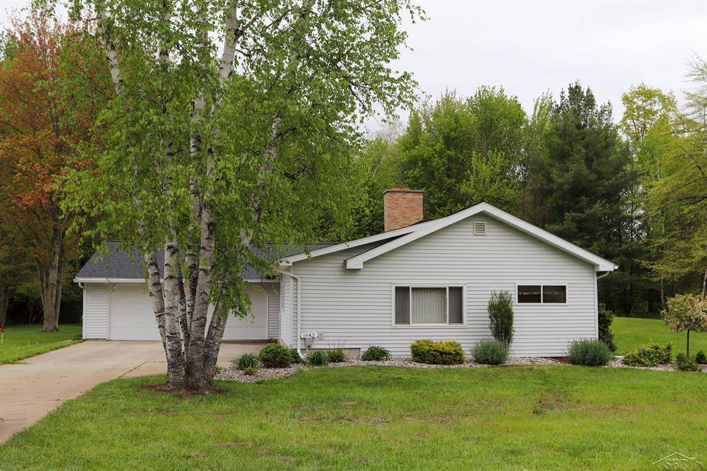 1443 E Brooks Road, Mt. Haley Twp, MI 48640