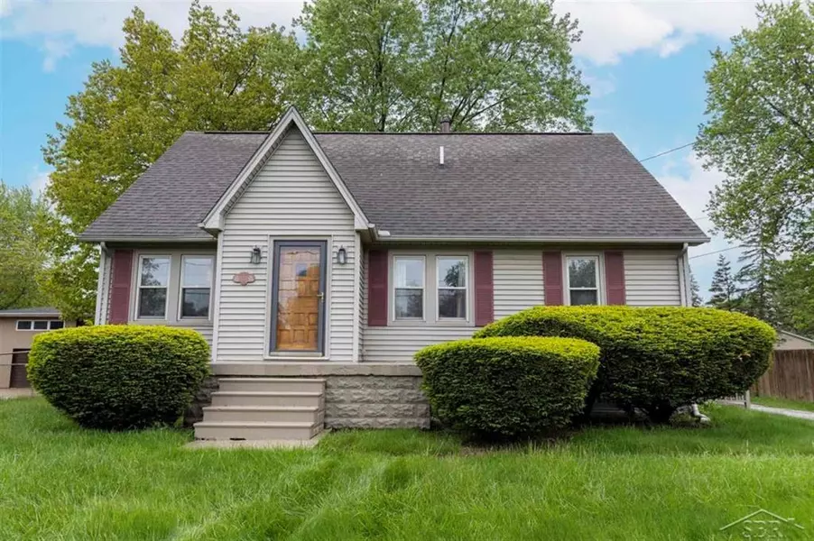 2325 N Center Road, Saginaw Twp, MI 48603