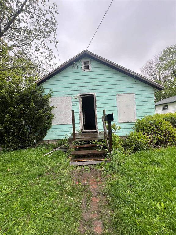 2421 Collngwood Avenue, Saginaw, MI 48601
