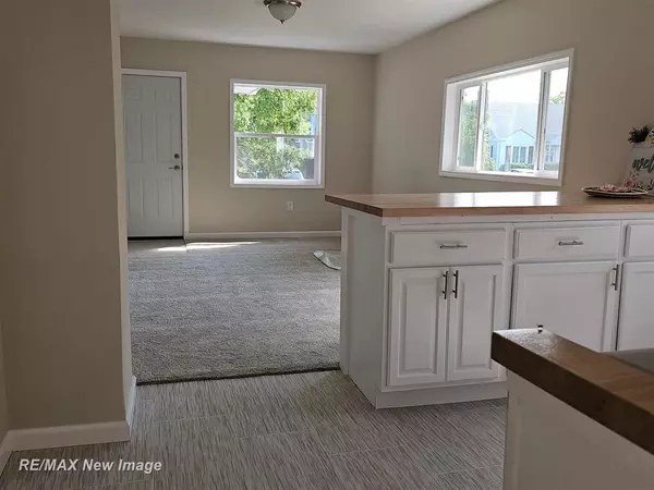 Flint, MI 48503,3705 Gratiot Avenue